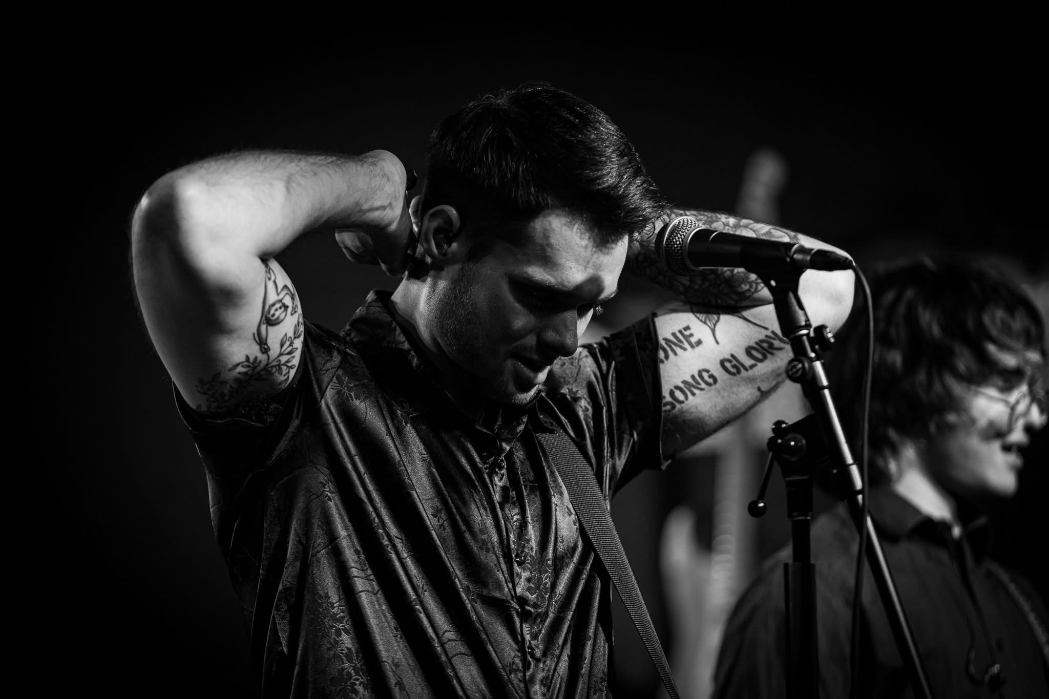 Mason Jones - Lead Vocals / Guitar